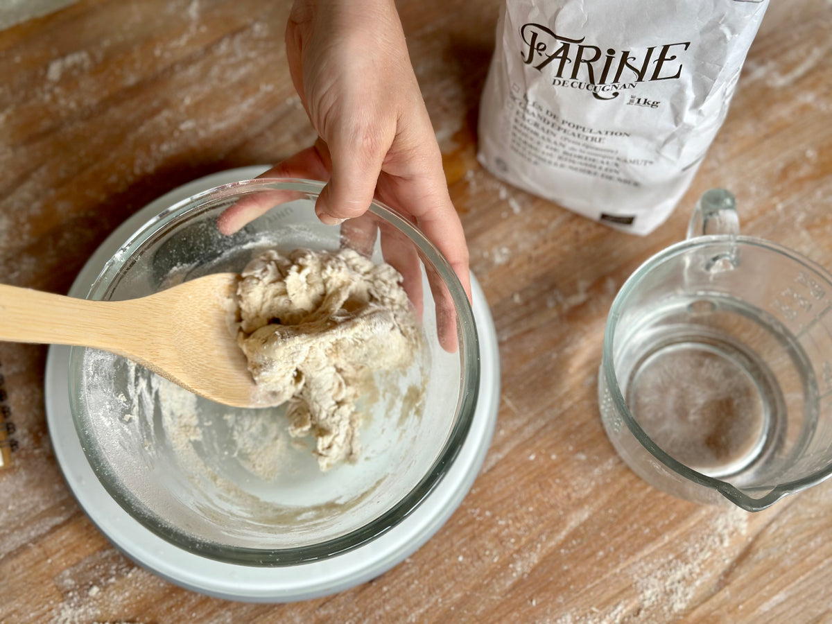 Spatule en bois pour levain