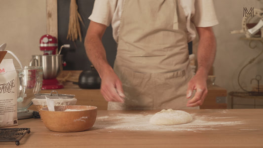 Le Pain d'Engrain en cocotte - Coffret : Cours vidéo + 3kg de farine + Accessoires
